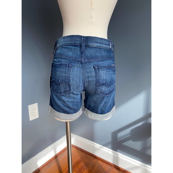 7 For All Mankind low rise roll shorts, size 24--NWT - Picture 2 of 10